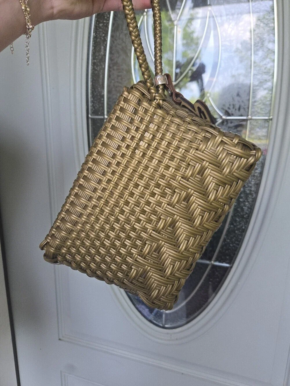 Maria Victoria Glimmer Clutch